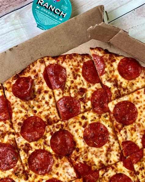 directions to the closest domino's pizza